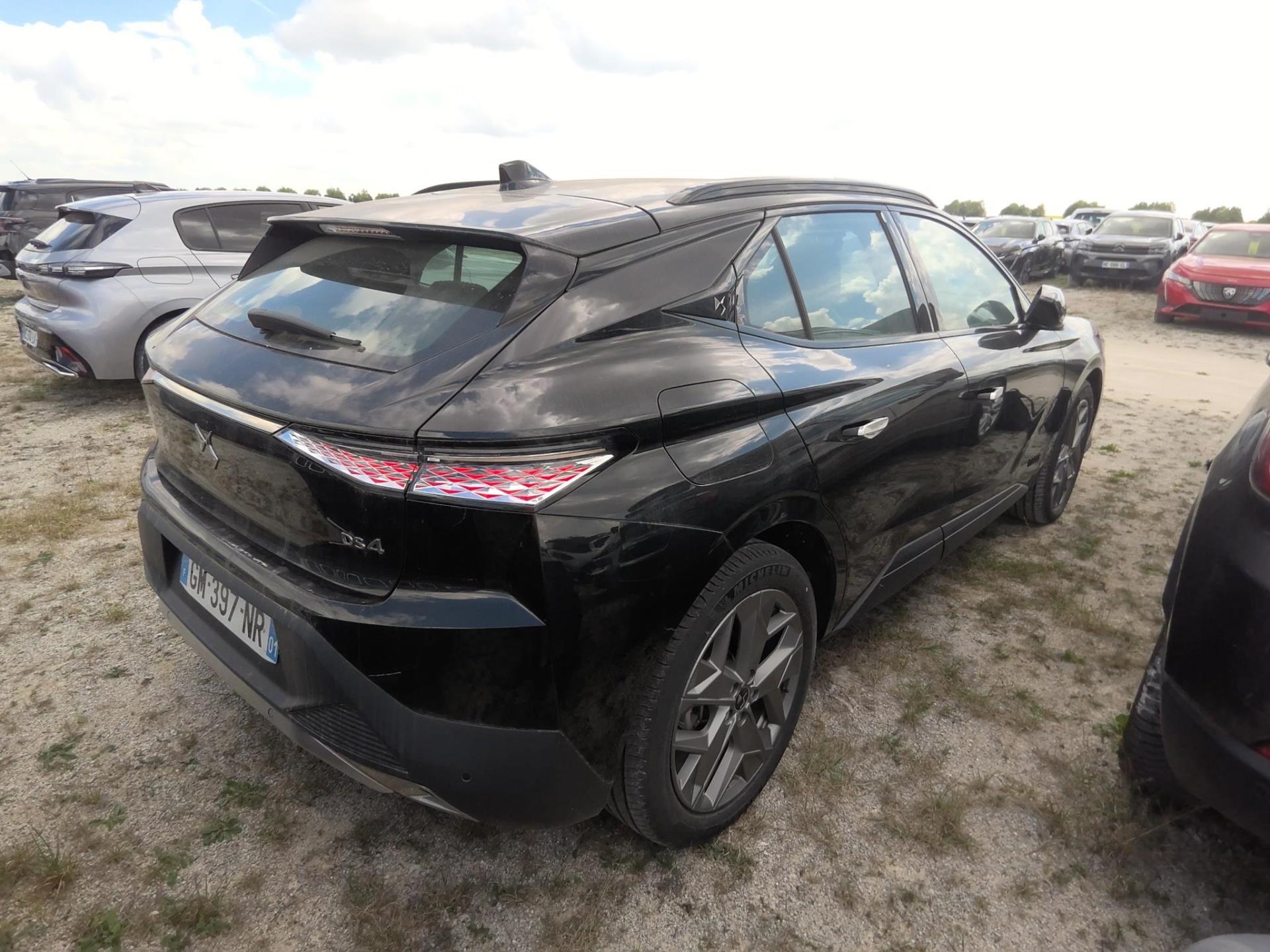 DS DS 4 BlueHDi 130 EAT8 Cross Trocadero 2023