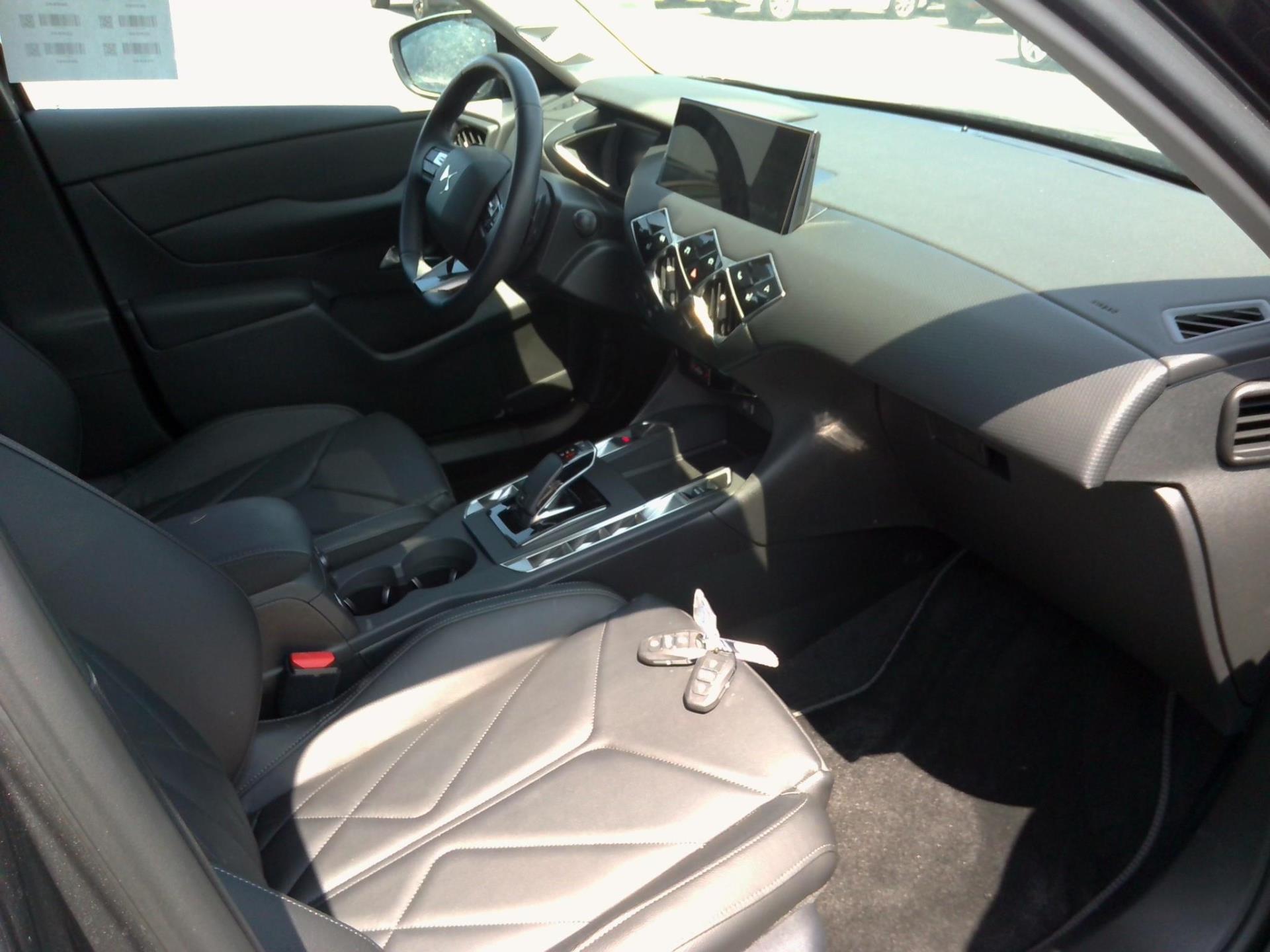 DS DS 3 PureTech 130 EAT8 Esprit de Voyage 2023