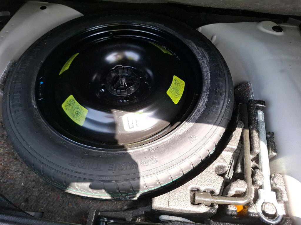 Peugeot 2008 PureTech 130 S&S EAT8 Allure Business 2020