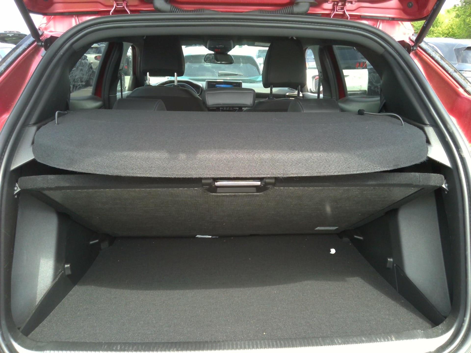Peugeot 2008 PureTech 100 S&S BVM6 Allure 2024