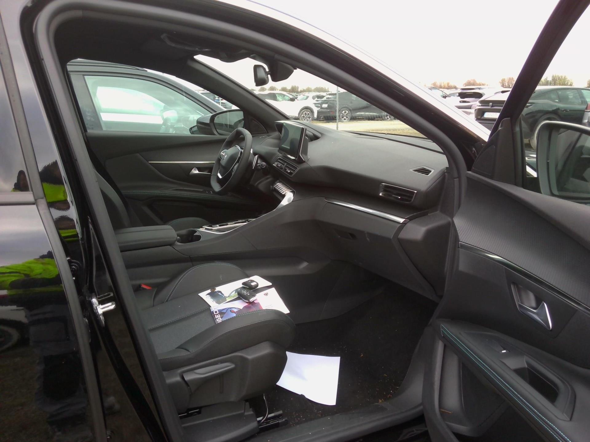 Peugeot 5008 BlueHDi 130ch S&S EAT8 Allure Pack 2024