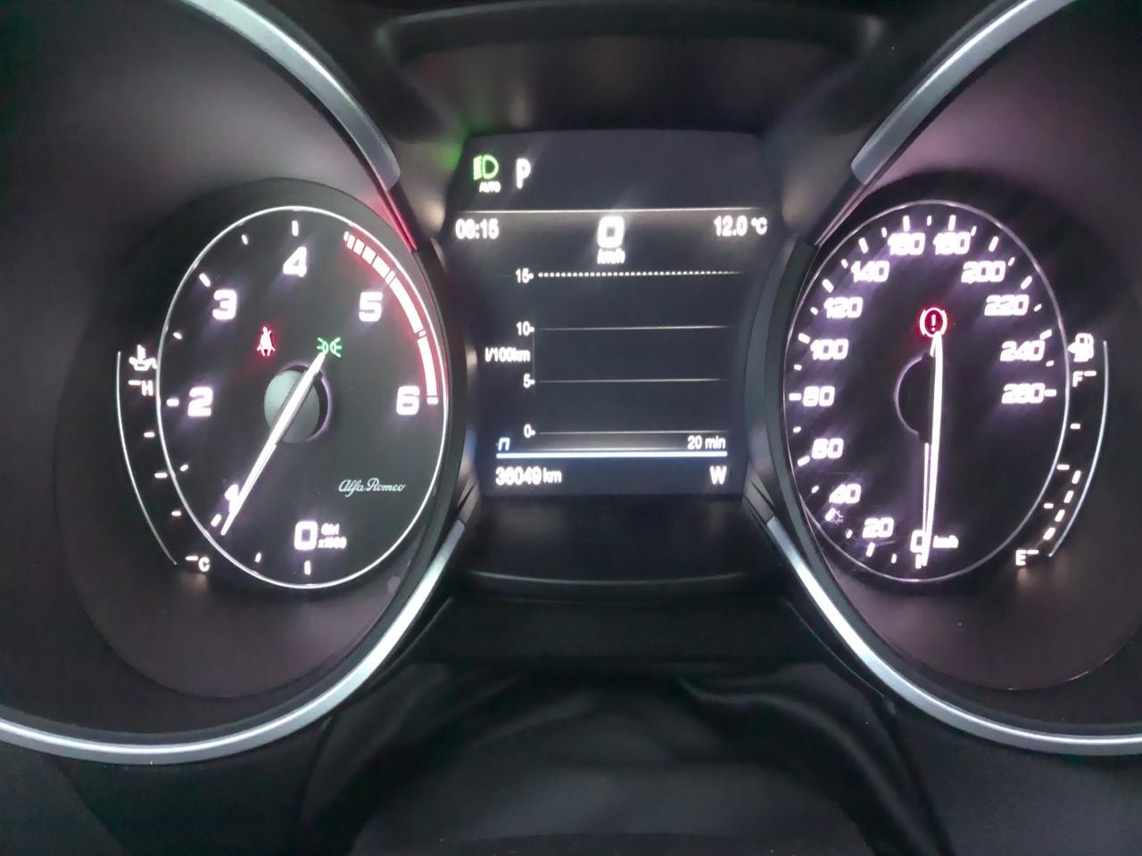 Foto Alfa Romeo Stelvio 6