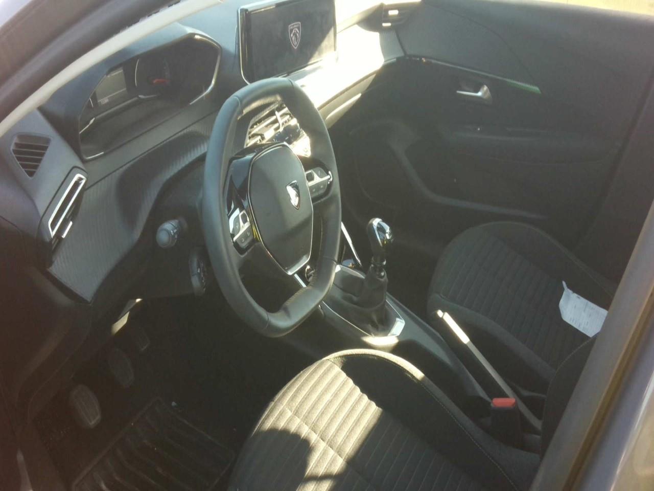 Foto Peugeot 208 3