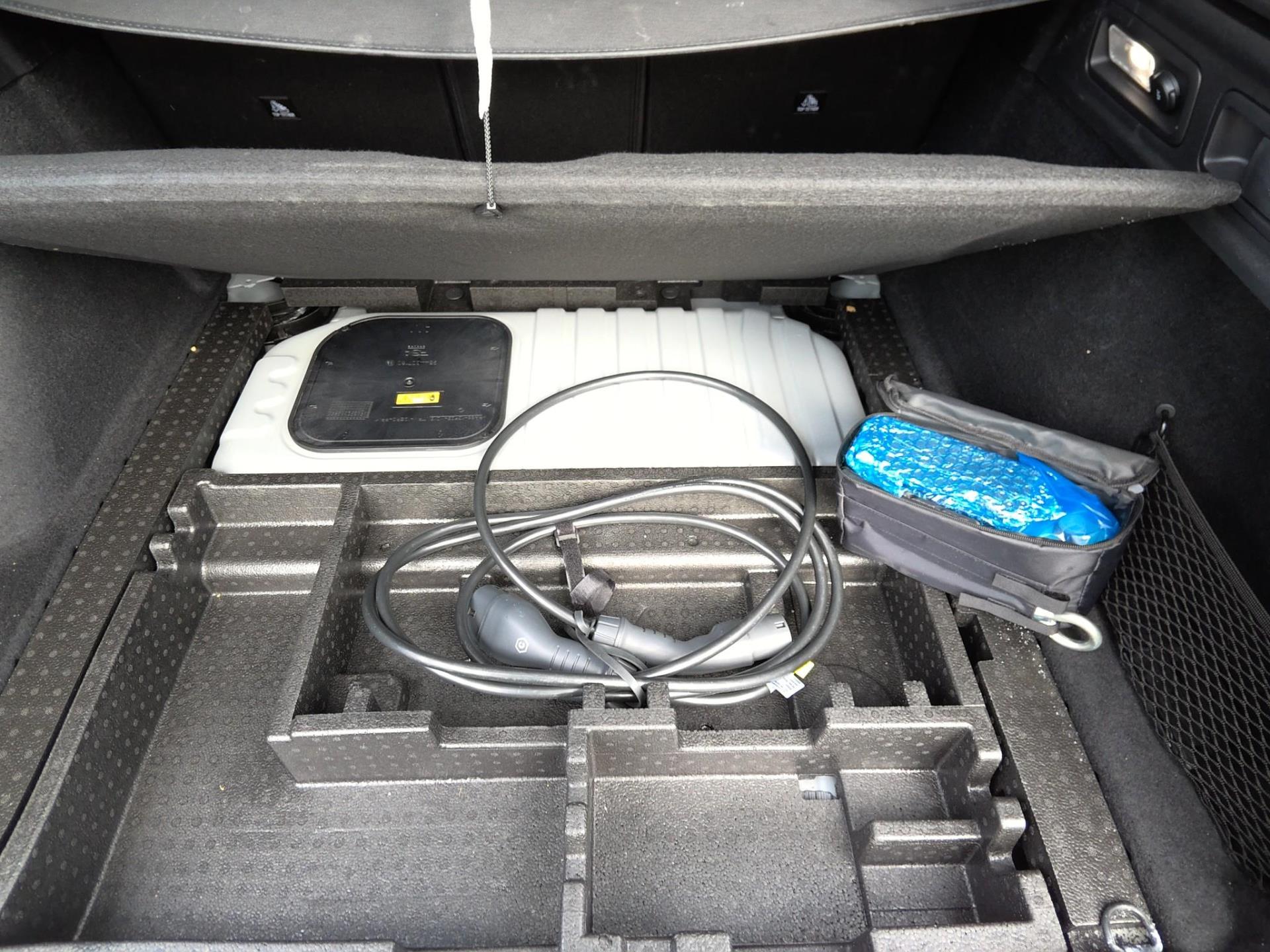 Peugeot 308 SW PHEV 180 e-EAT8 Allure 2024