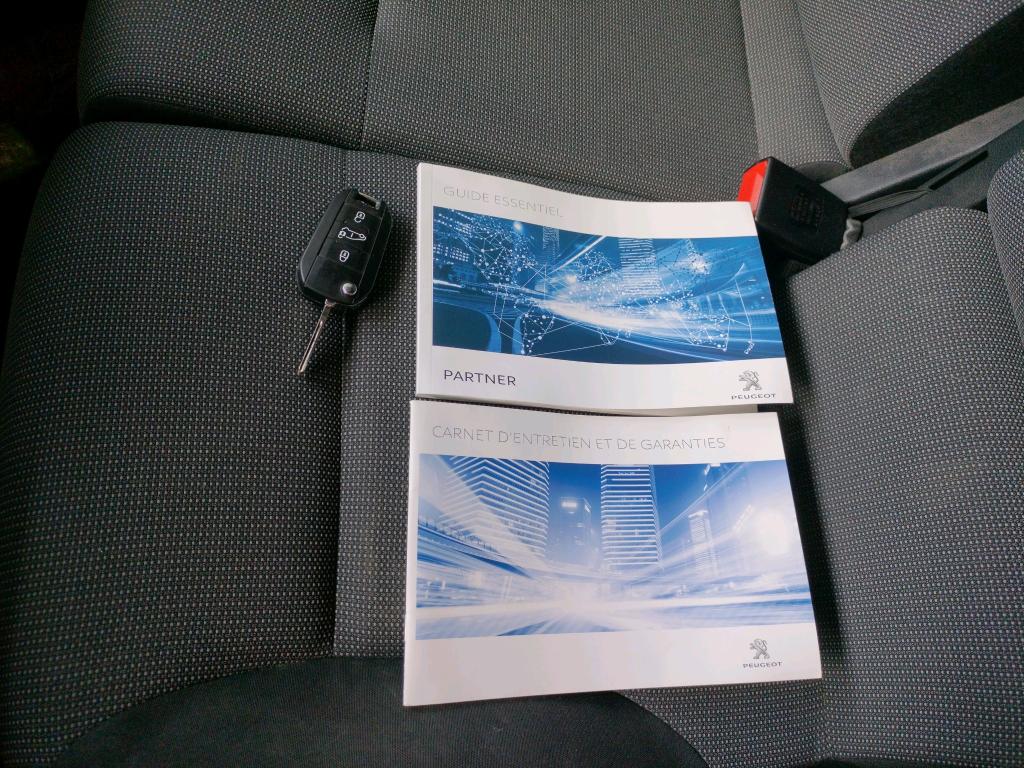 Peugeot PARTNER FOURGON STANDARD 650 KG BLUEHDI 100 S&S BVM5 ASPHALT 2019