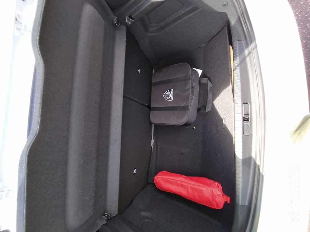 Foto Peugeot e-208 13