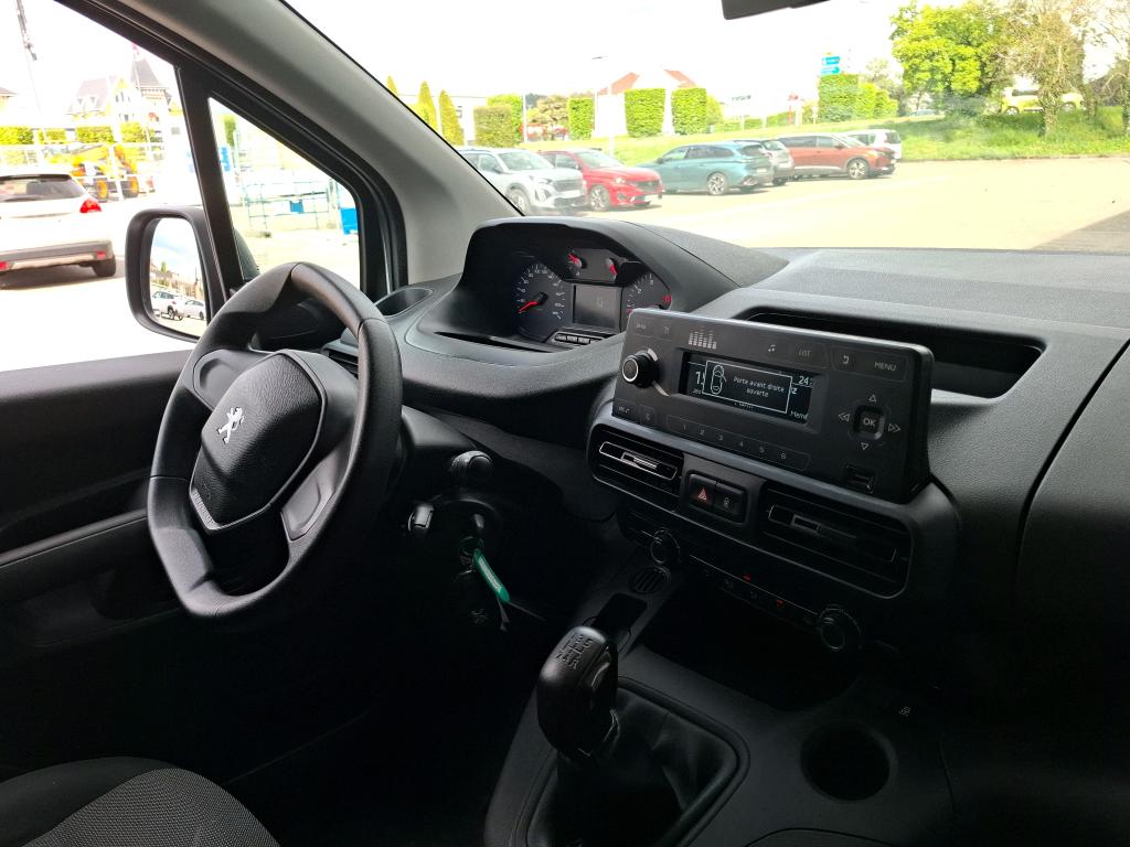 Peugeot PARTNER FOURGON STANDARD 650 KG BLUEHDI 100 BVM5 PREMIUM 2019