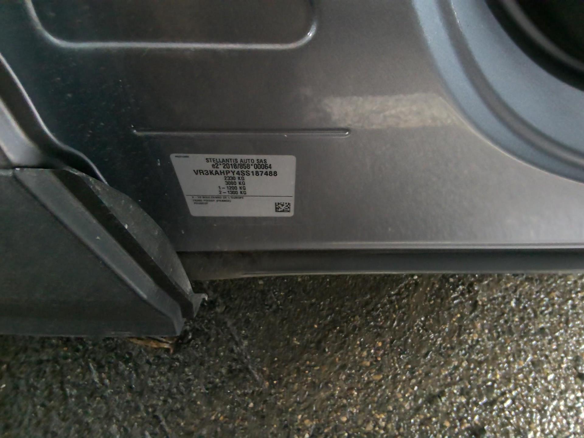Peugeot 5008 Hybrid 145 ch e-DCS6 Allure 2025