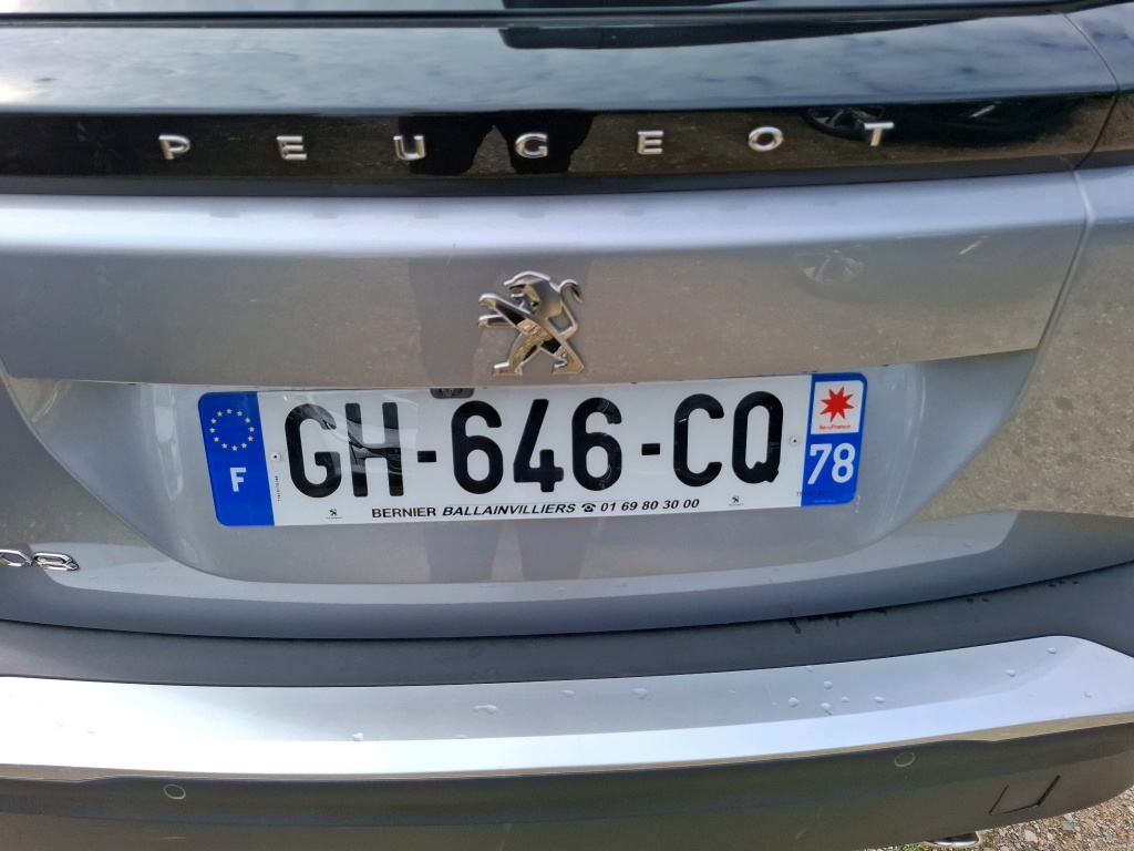 Peugeot 2008 BlueHDi 130 S&S EAT8 Allure 2022