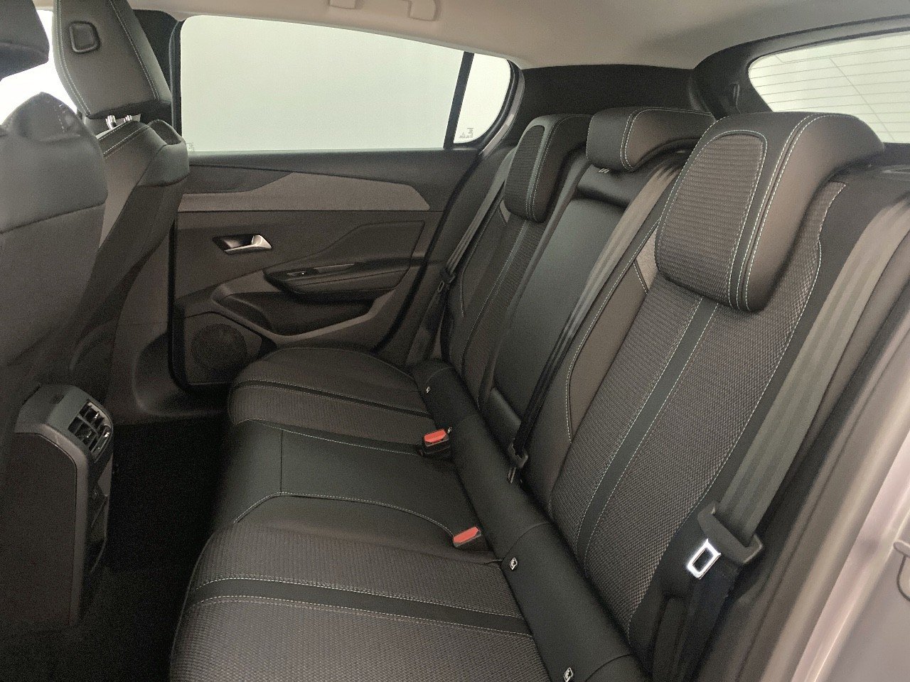 Peugeot 308 Hybrid 136 e-DCS6 Allure 2024