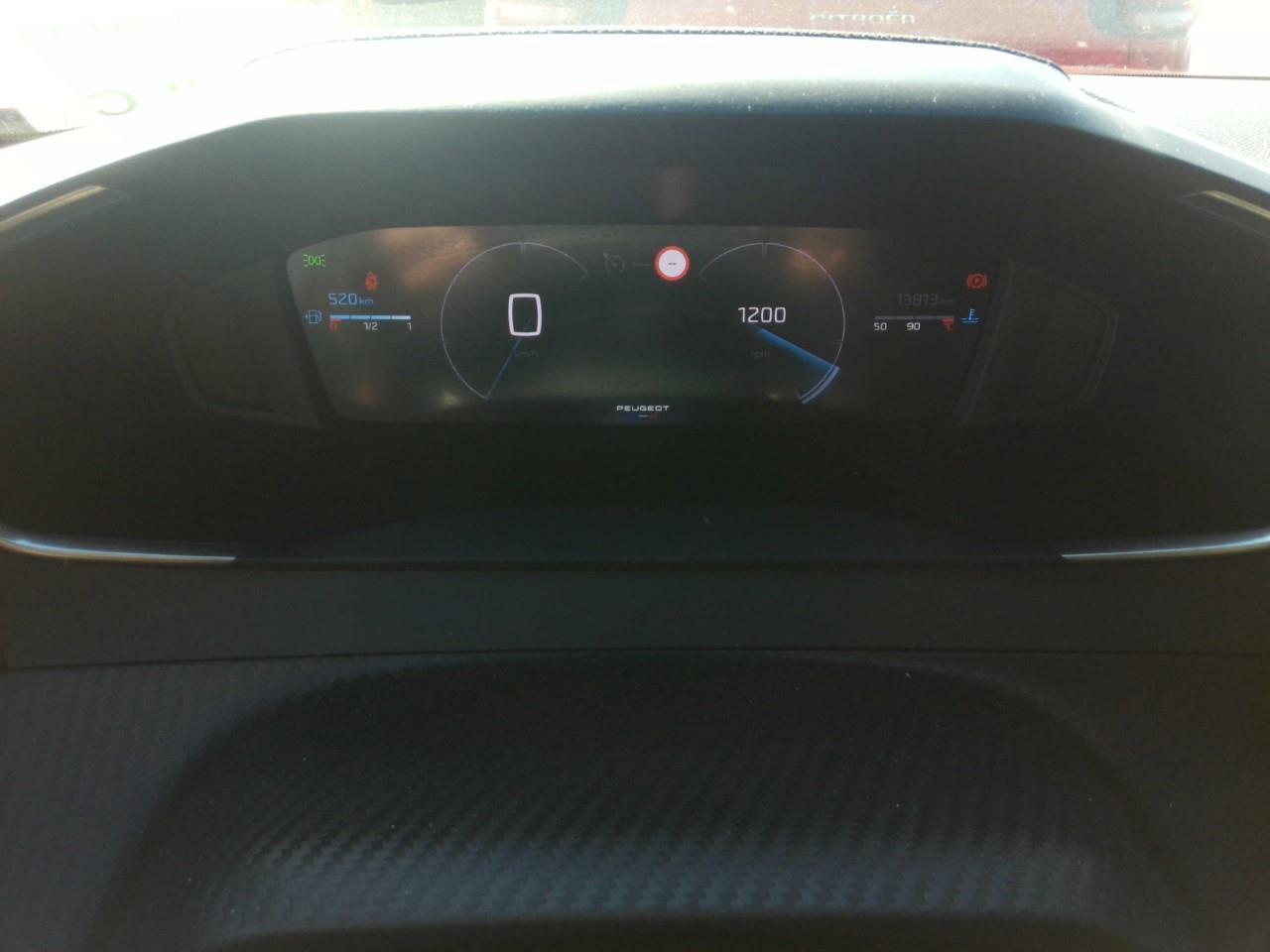 Foto Peugeot 2008 11