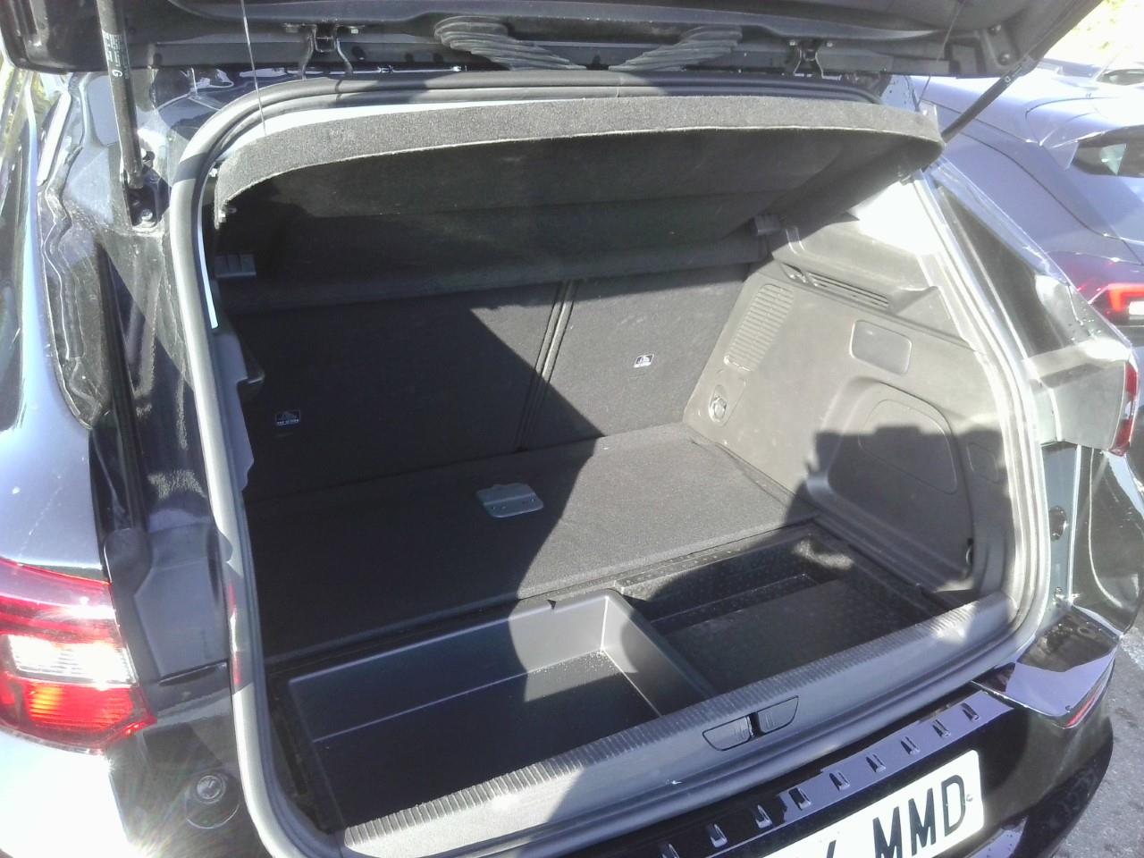 Foto Opel Grandland PHEV 9