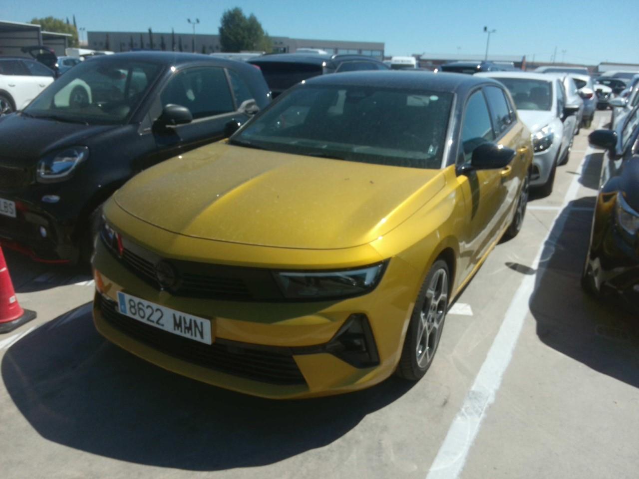 Foto Opel Astra PHEV 2