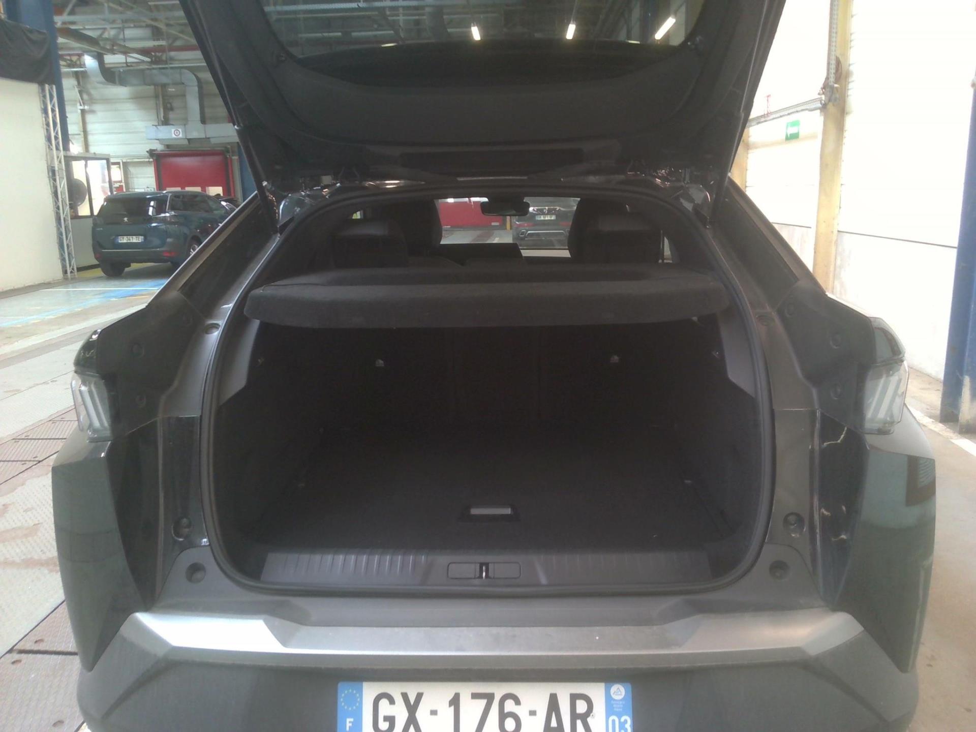 Peugeot 3008 Hybrid 136 e-DCS6 Allure 2024
