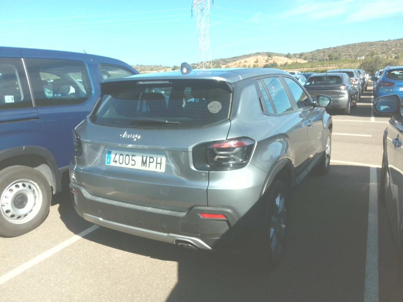 Foto Jeep AVENGER 4