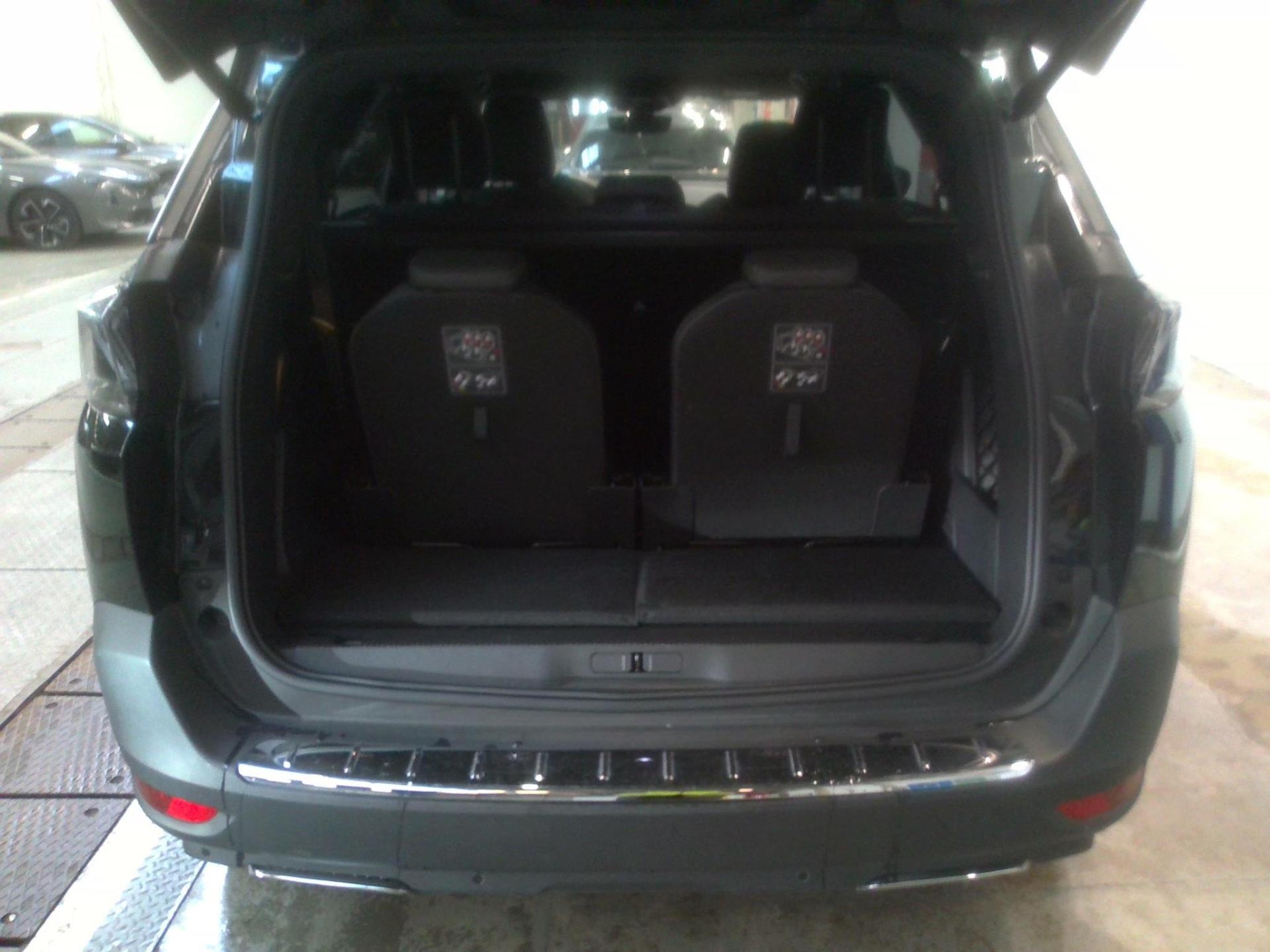 Peugeot 5008 PureTech 130ch S&S EAT8 GT 2023