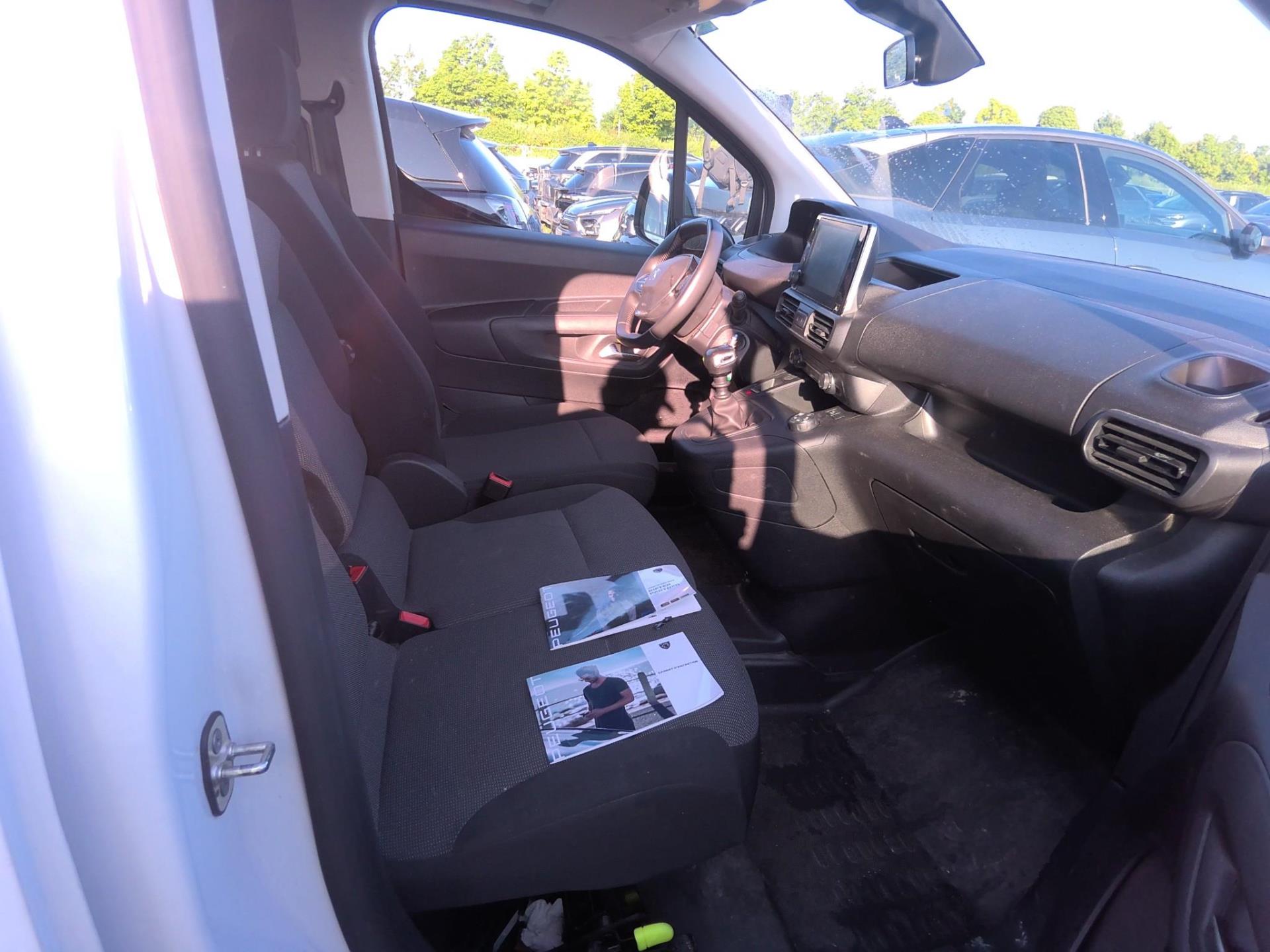 Peugeot PARTNER FOURGON XL 950 KG BLUEHDI 100 S&S BVM6  2023