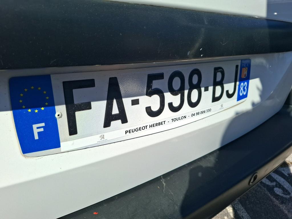 Peugeot PARTNER FOURGON STANDARD 1.6 BLUEHDI 75 BVM5 PREMIUM PACK 2018