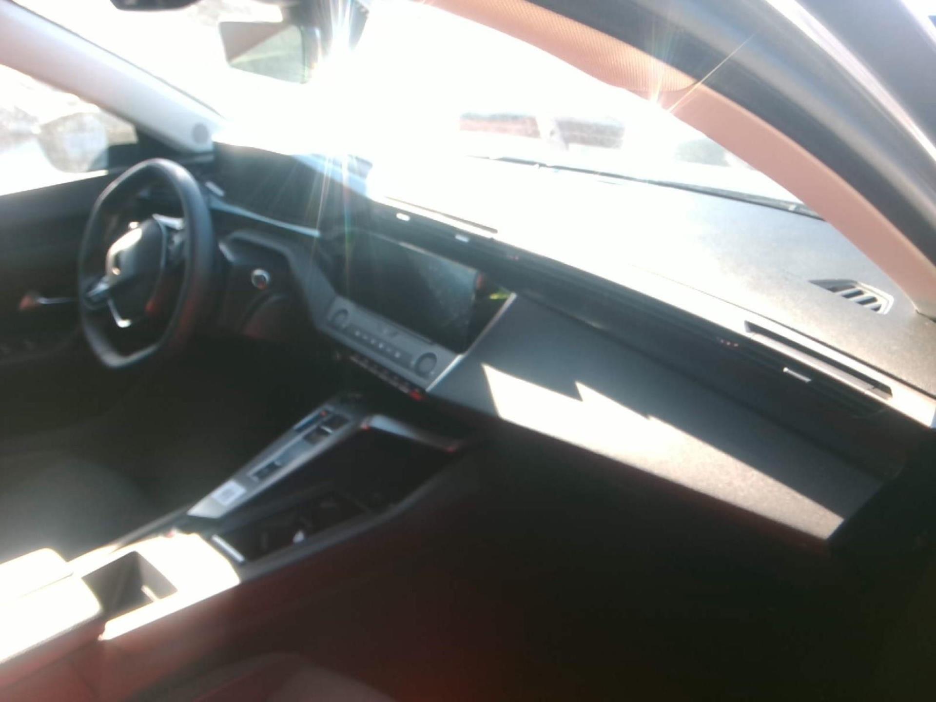 Peugeot 308 Hybrid 145 e-DCS6 Style 2025