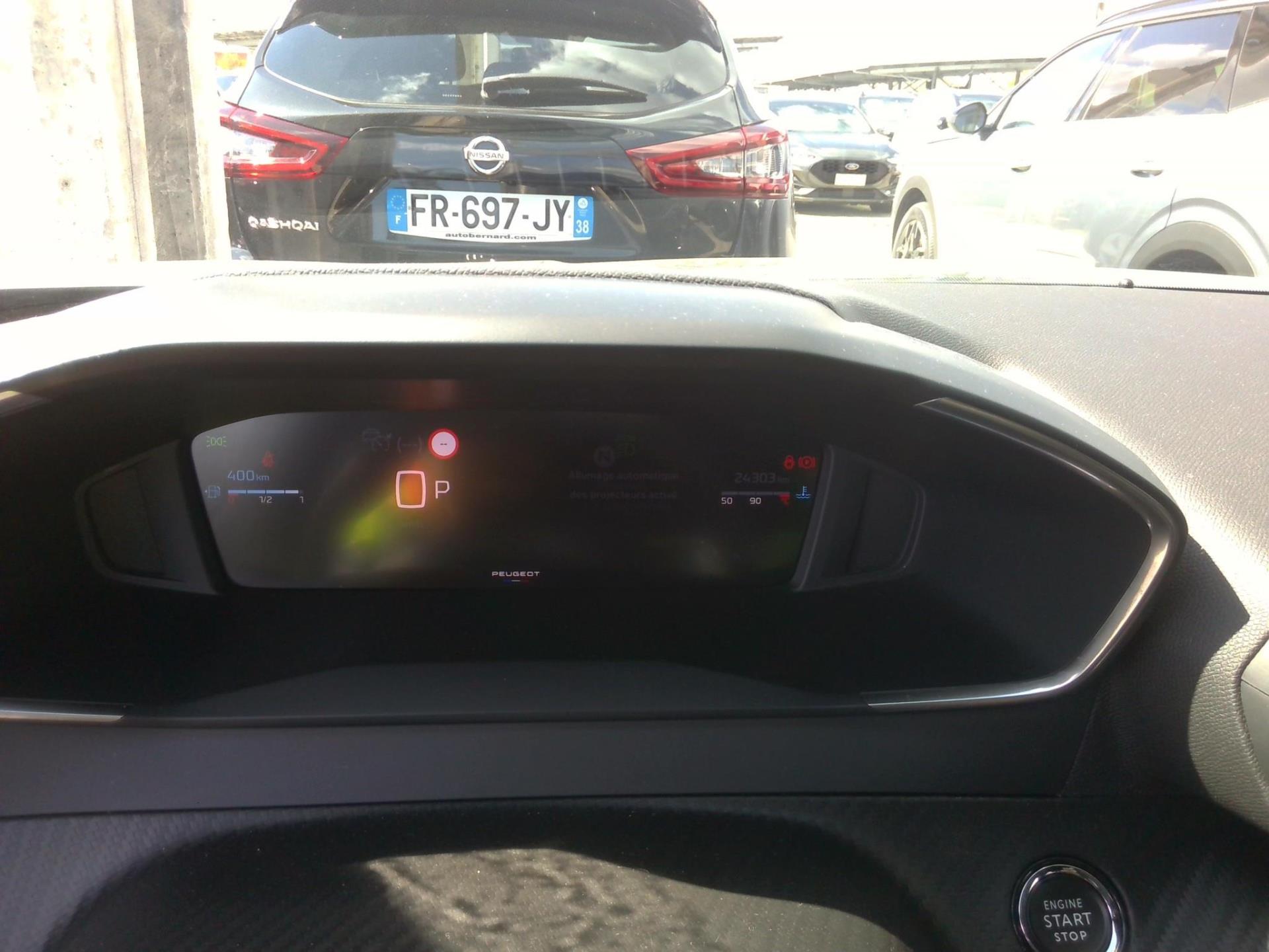 Peugeot 2008 130 S&S EAT8 Allure 2025