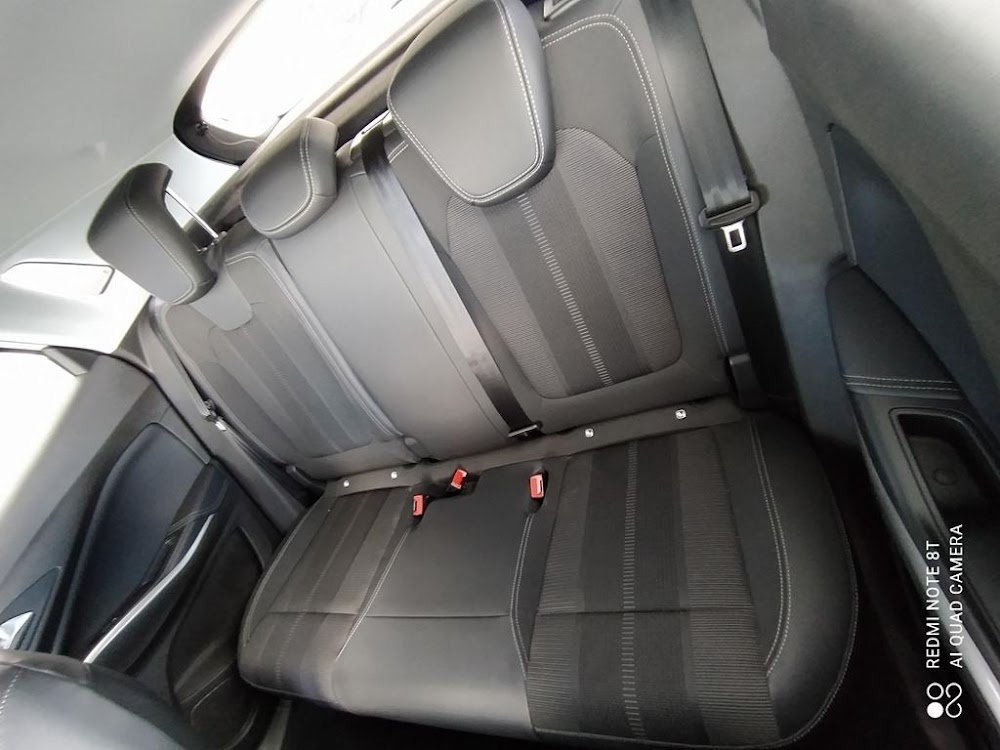 Foto Opel Grandland PHEV 10