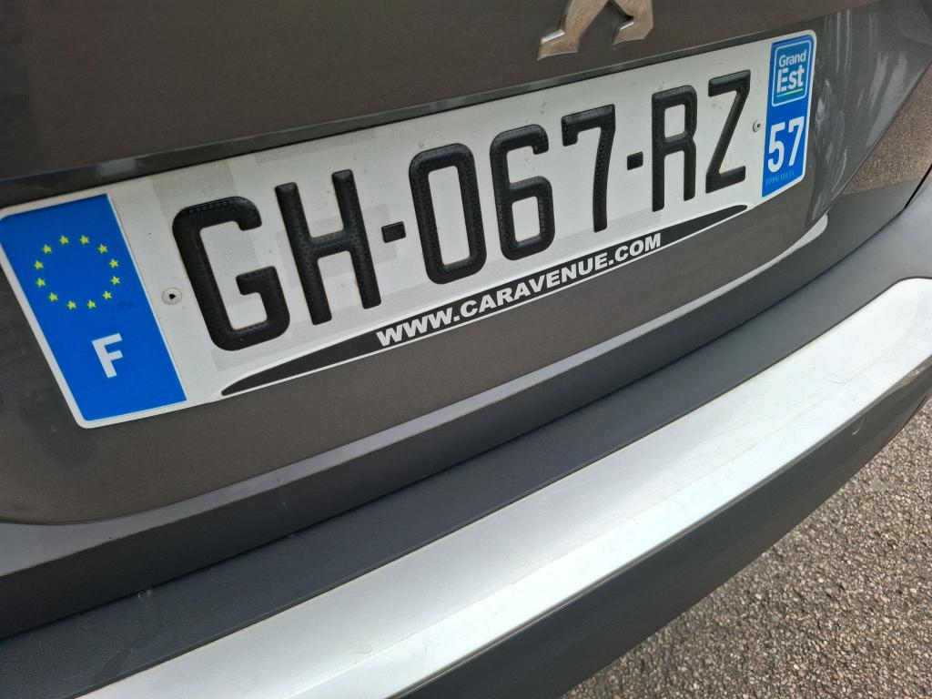 Peugeot 2008 BlueHDi 130 S&S EAT8 Allure 2022