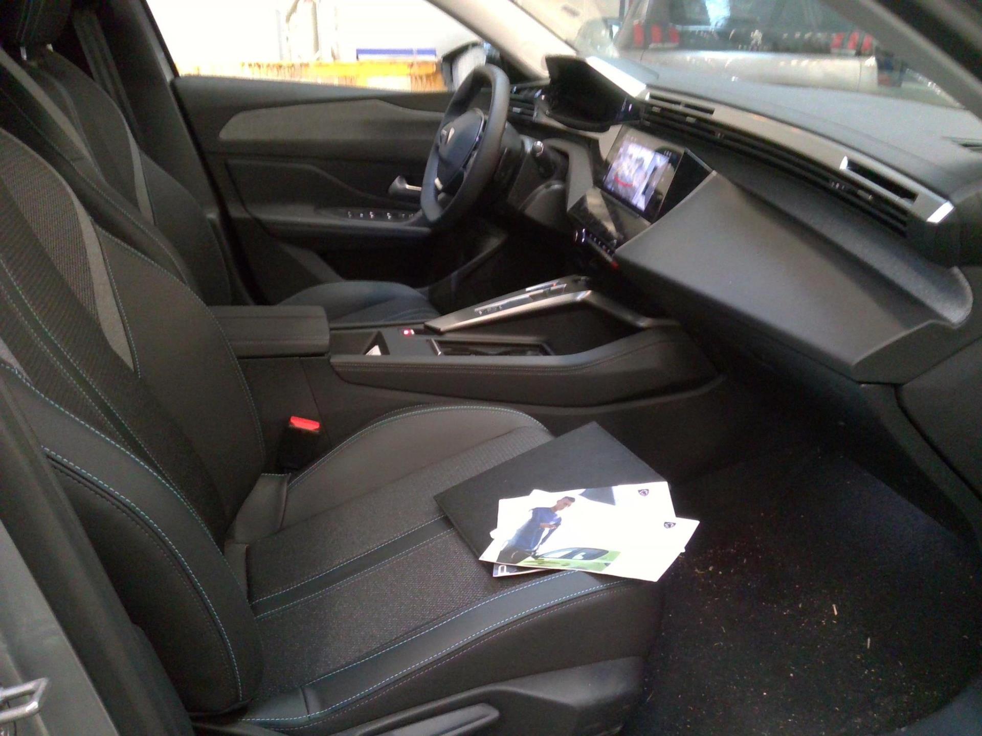 Peugeot 308 SW BlueHDi 130ch S&S EAT8 Allure 2024