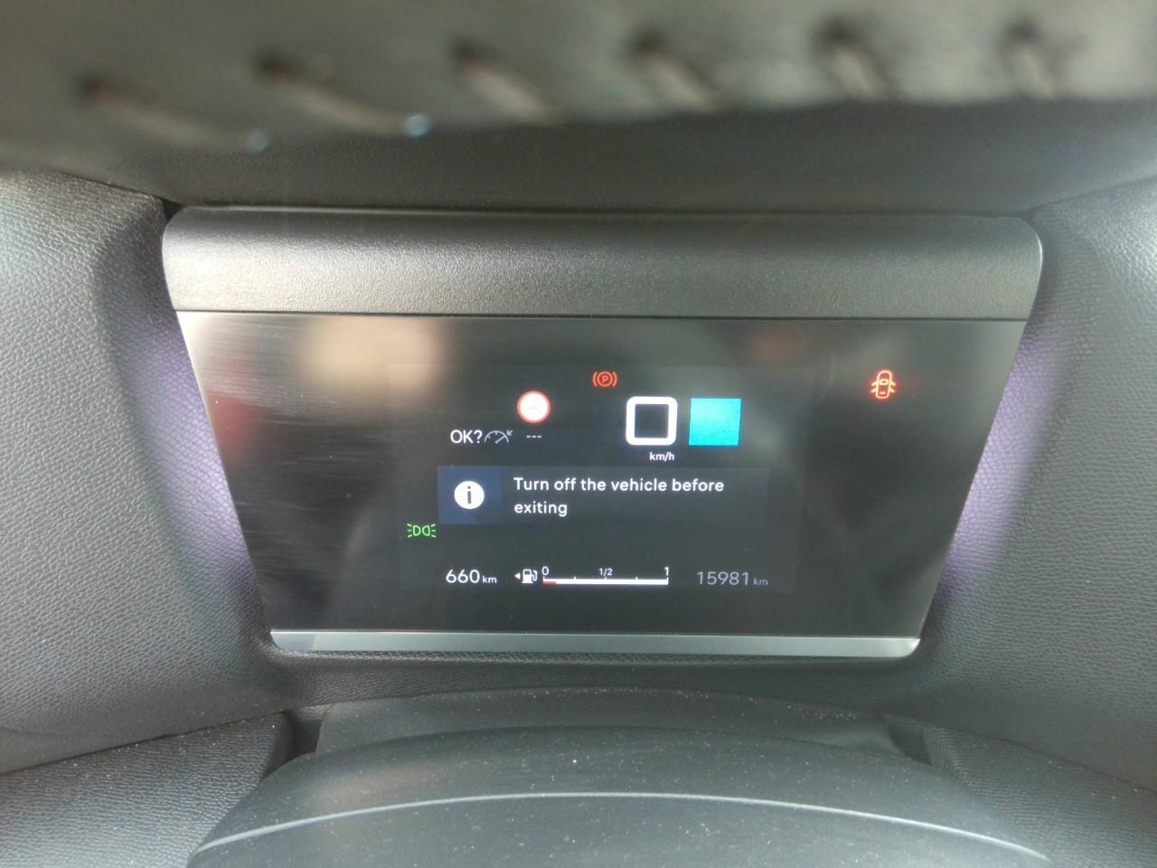 Foto Citroën C4 X 3