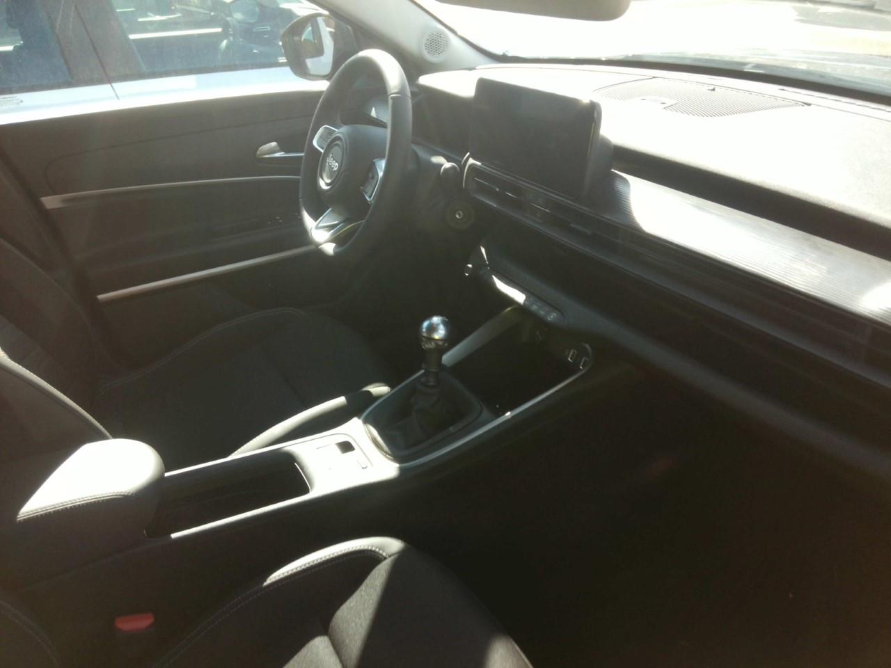 Foto Jeep AVENGER 5