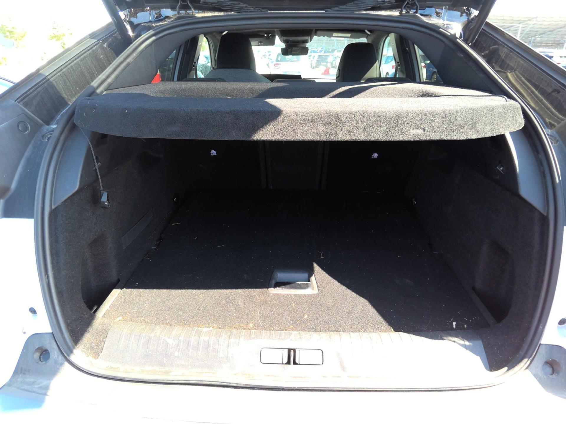 Peugeot 3008 Hybrid 136 e-DCS6 GT 2025