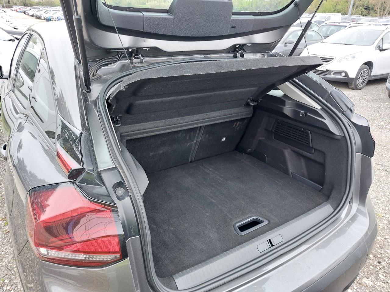 Foto Citroën C4 X 13