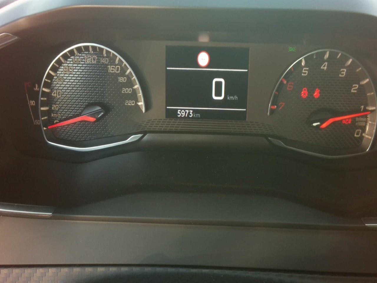 Foto Peugeot 208 4