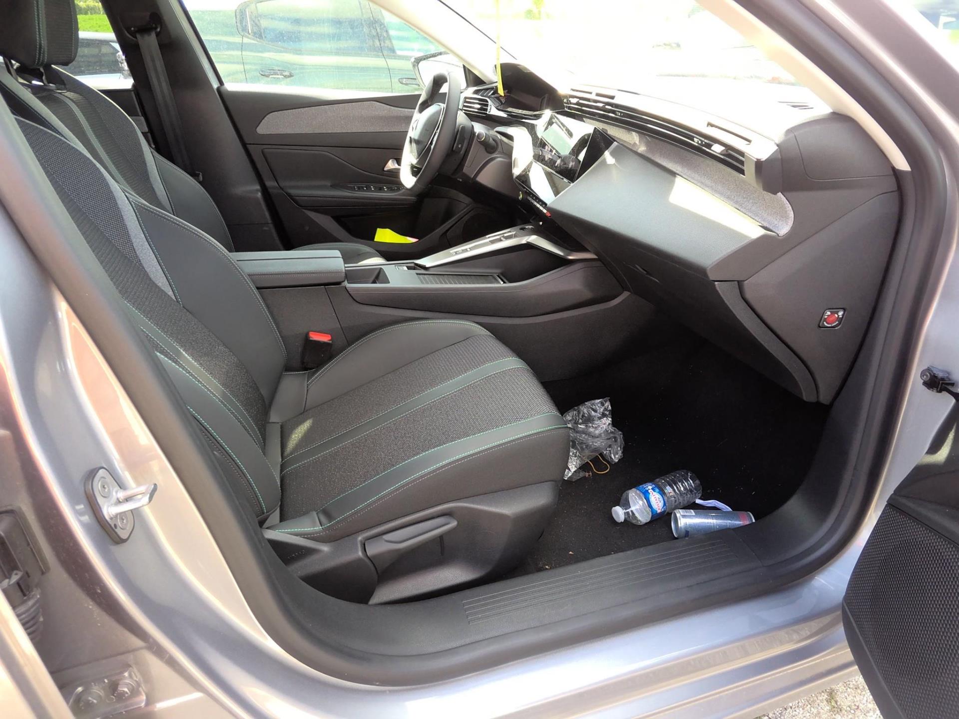 Peugeot 308 SW Hybrid 145 e-DCS6 Allure 2025