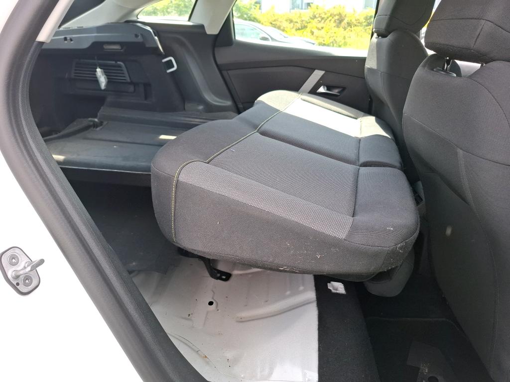 Citroen C4 SOCIETE PURE TECH 130 S&S EAT8 FEEL NAV BUSINESS R 2022