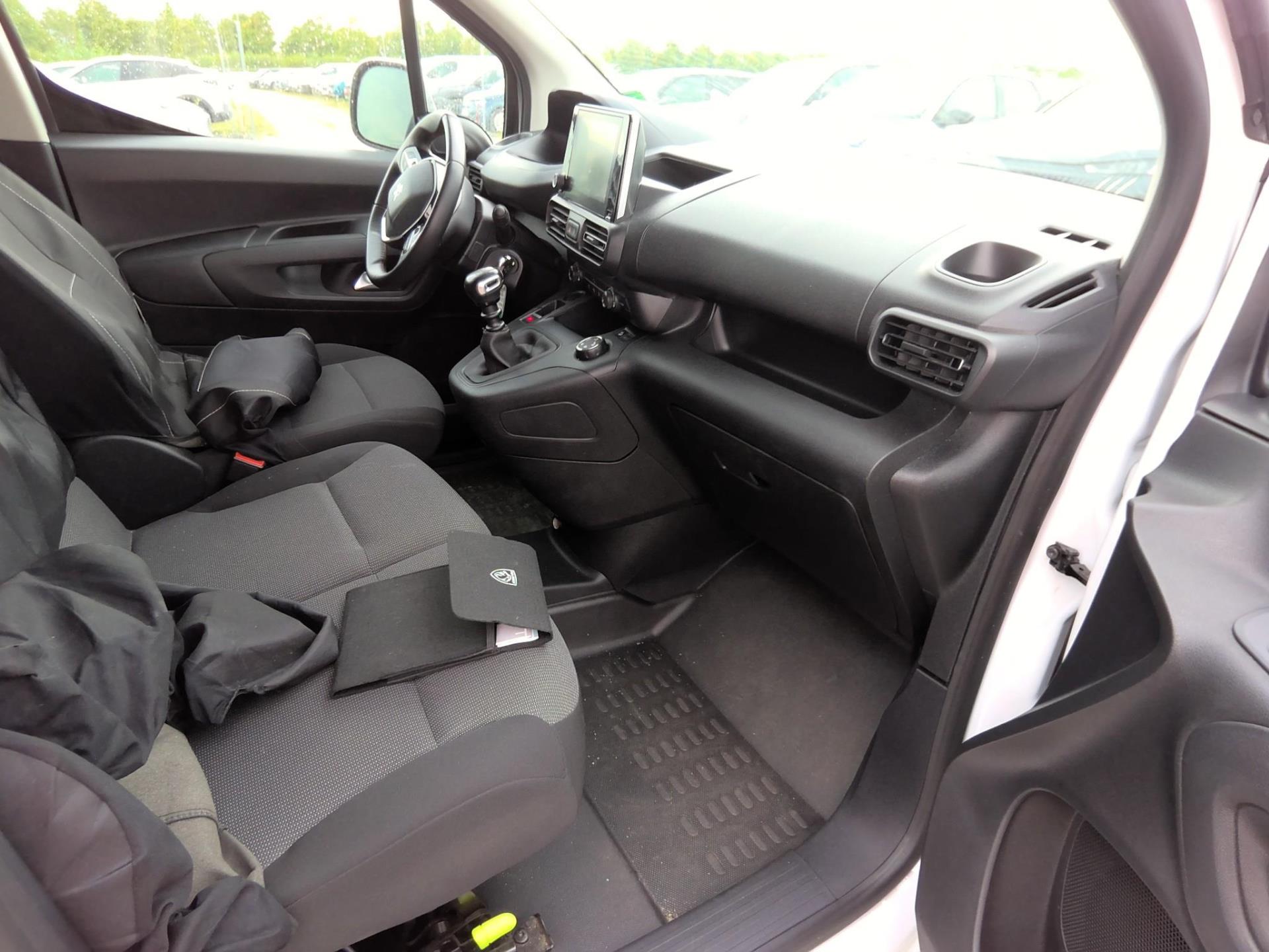 Peugeot PARTNER FOURGON M 950 KG BLUEHDI 100 S&S BVM6  2023