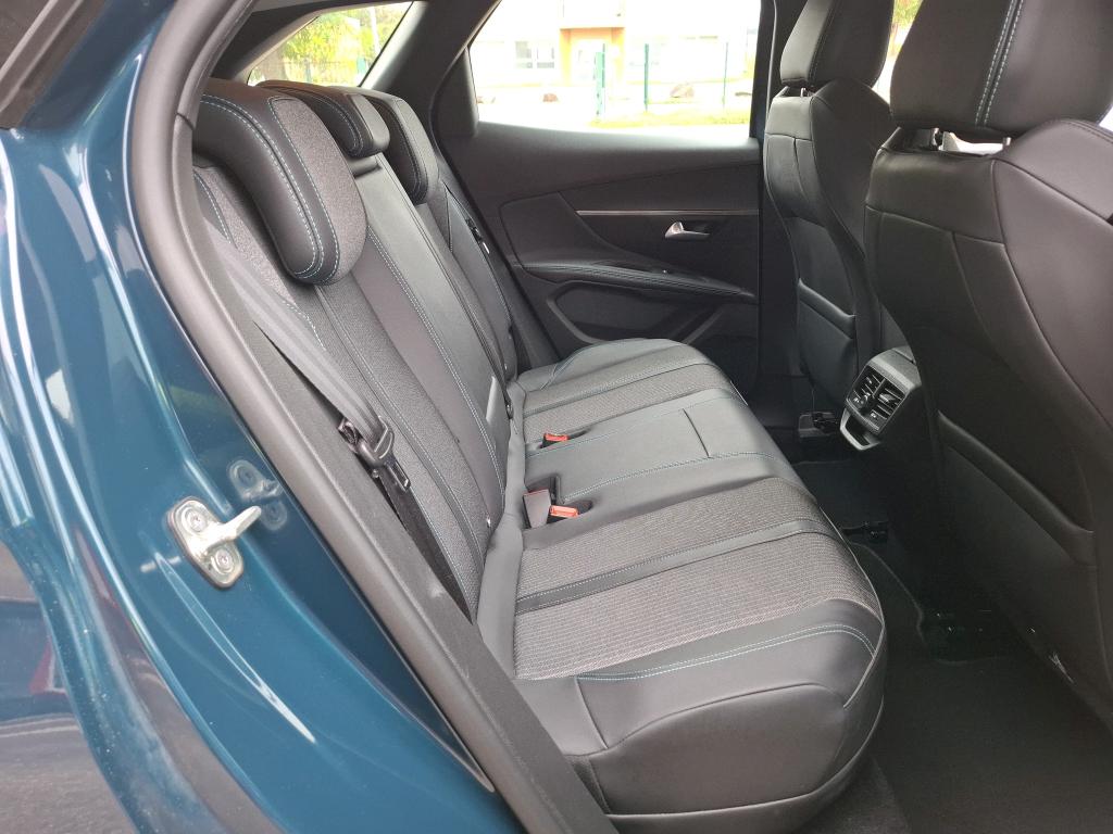 Peugeot 3008 Hybrid 225 e-EAT8 Active Pack 2022