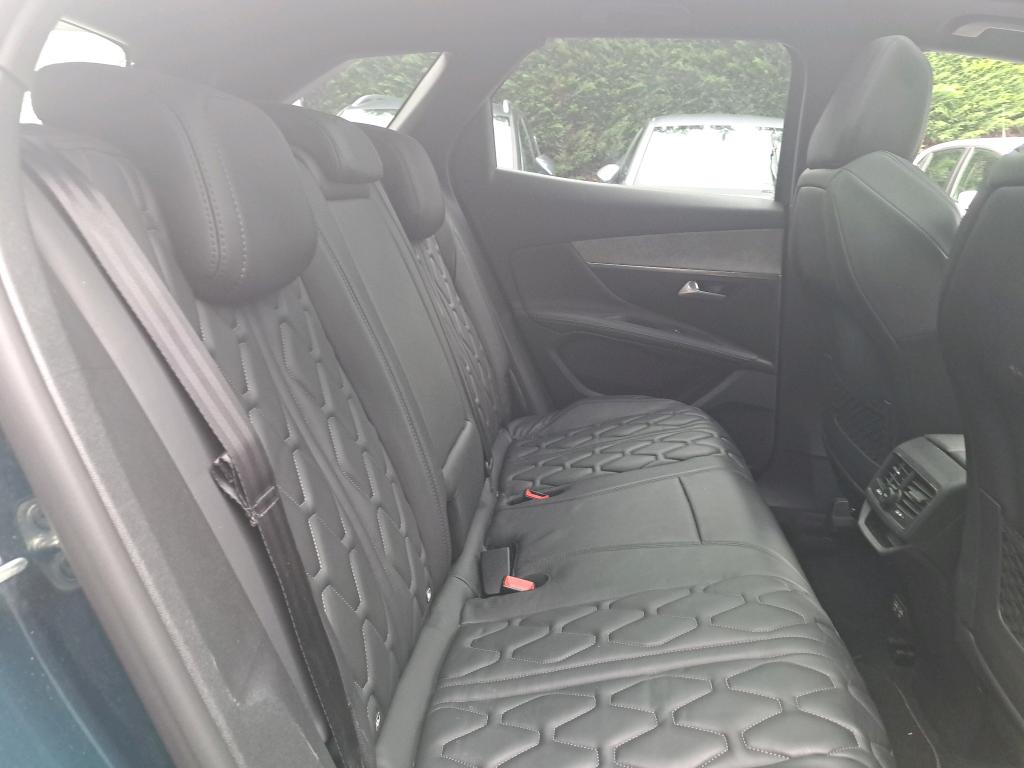 Peugeot 3008 Hybrid4 300 e-EAT8 GT 2021