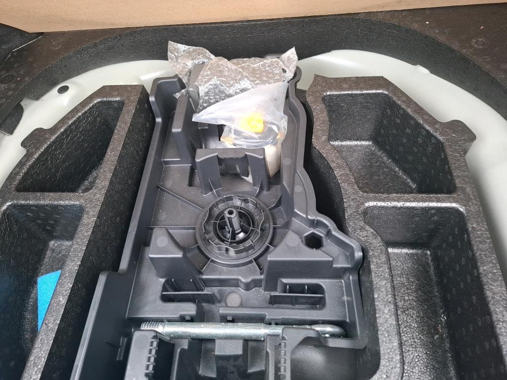 Peugeot 208 BLUEHDI 100 S&S BVM6 PREMIUM 2021