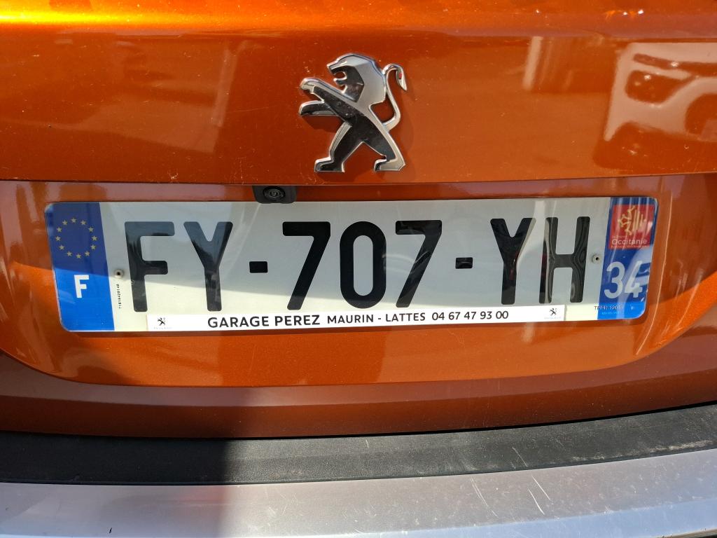 Peugeot 2008 BlueHDi 130 S&S EAT8 Allure 2021