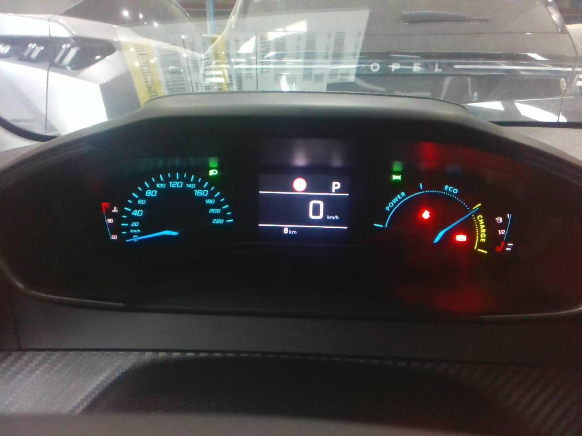 Peugeot 208 Hybrid 110 ch e-DCS6 Style 2025