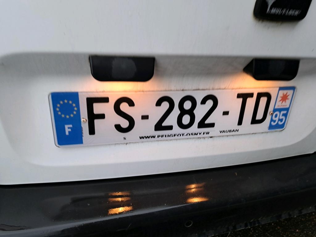 Peugeot PARTNER FOURGON STANDARD 650 KG BLUEHDI 100 S&S BVM5 PREMIUM 2020