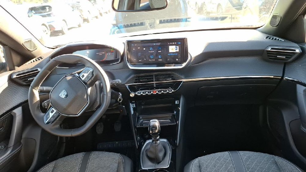 Foto Peugeot 2008 12