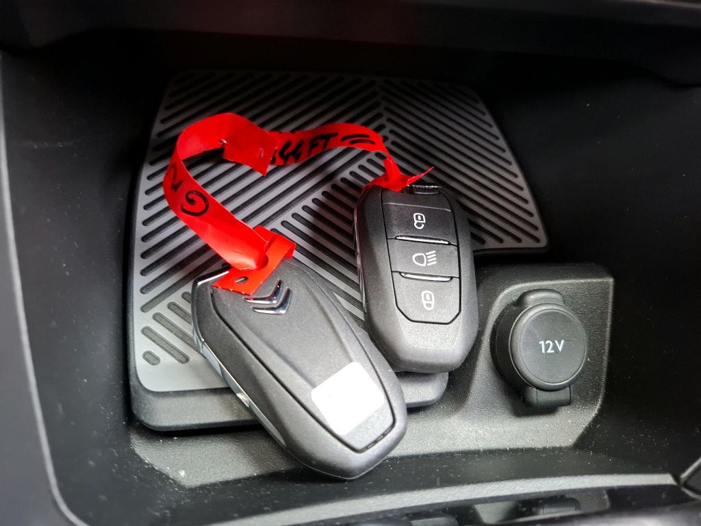 Citroen C4 X PureTech 130 S&S EAT8 Shine 2023