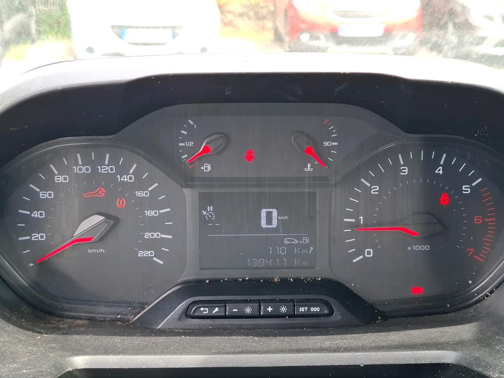 Peugeot PARTNER FOURGON STANDARD 650 KG BLUEHDI 100 S&S BVM5 PREMIUM 2020