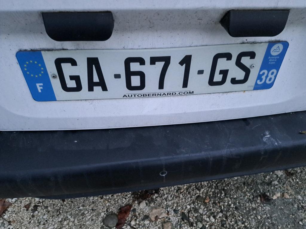 Peugeot PARTNER FOURGON STANDARD 650 KG BLUEHDI 100 S&S BVM5 ASPHALT 2021