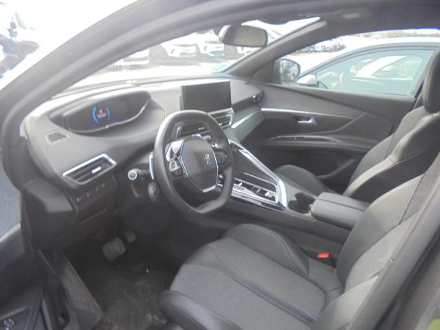 Foto Peugeot 3008 Hybrid 9
