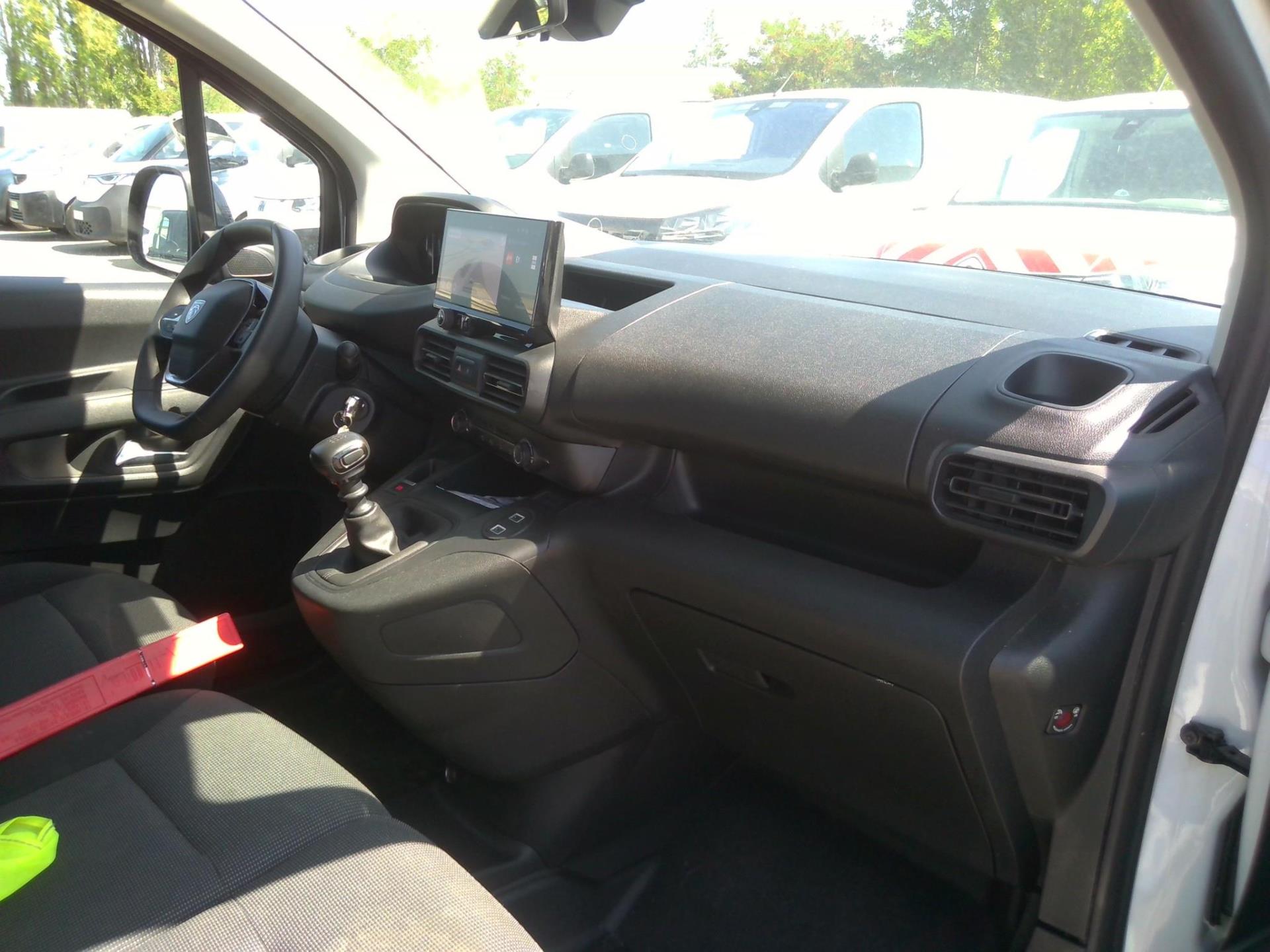 Peugeot PARTNER FOURGON XL 950 KG BLUEHDI 100 S&S BVM6  2024