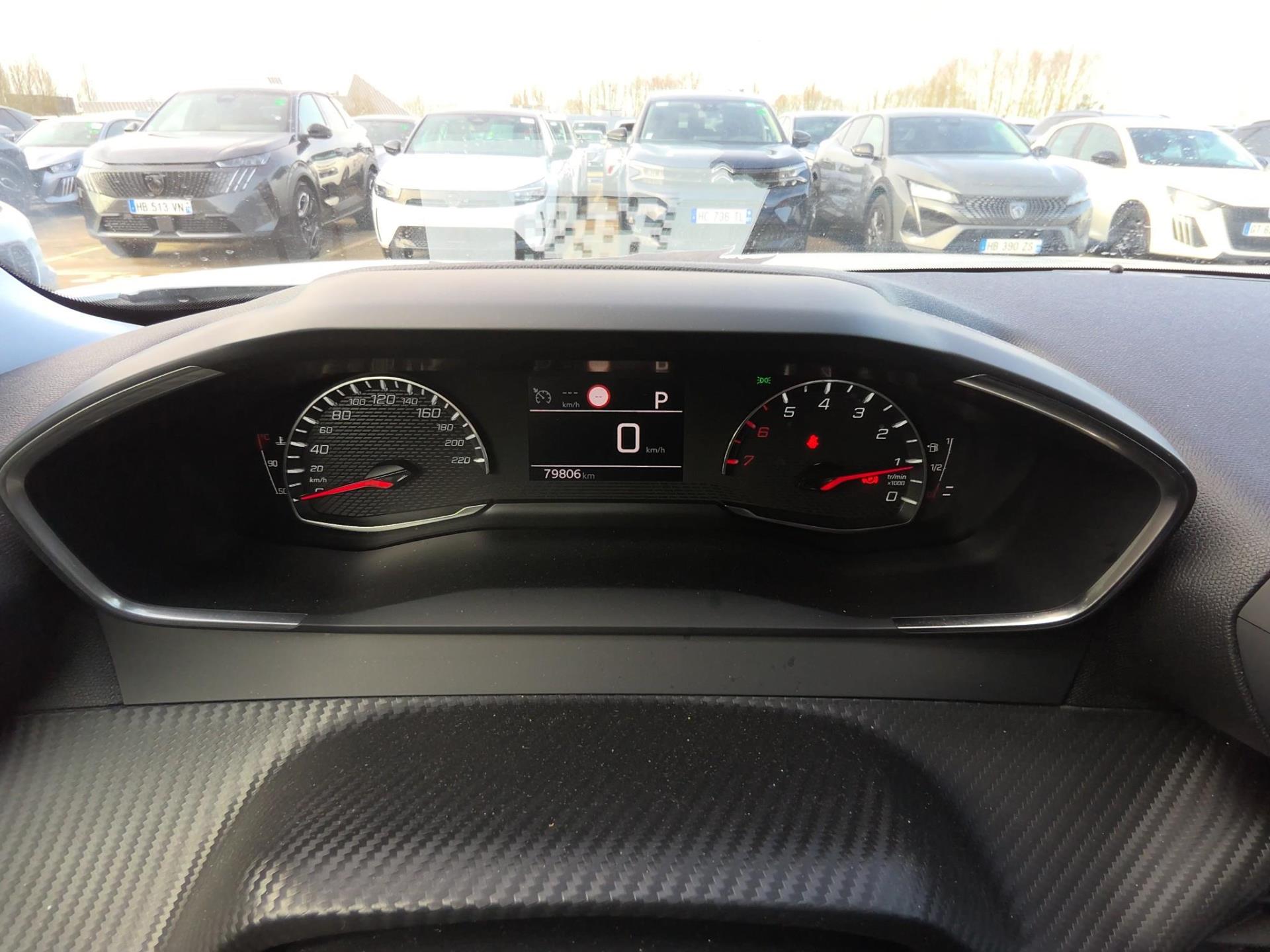 Peugeot 2008 BlueHDi 130 S&S EAT8 Allure 2022