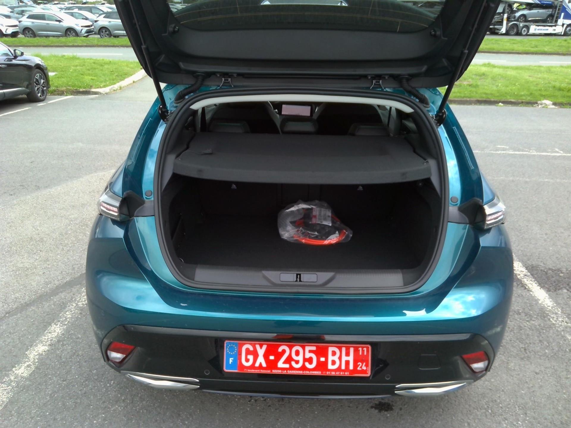 Peugeot 308 PHEV 180 e-EAT8 Allure 2024