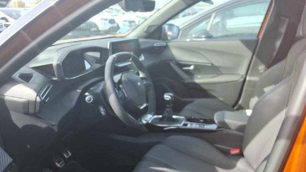 Foto Peugeot 2008 6